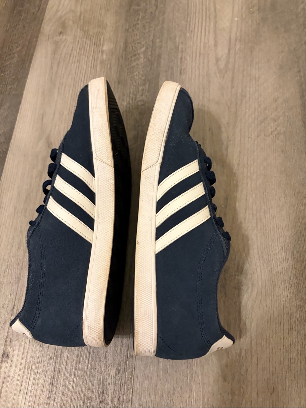 Adidas Navy Ortholite Float Women's Navy Suede with White Stripes Size 8.5 - Picture 3 of 6